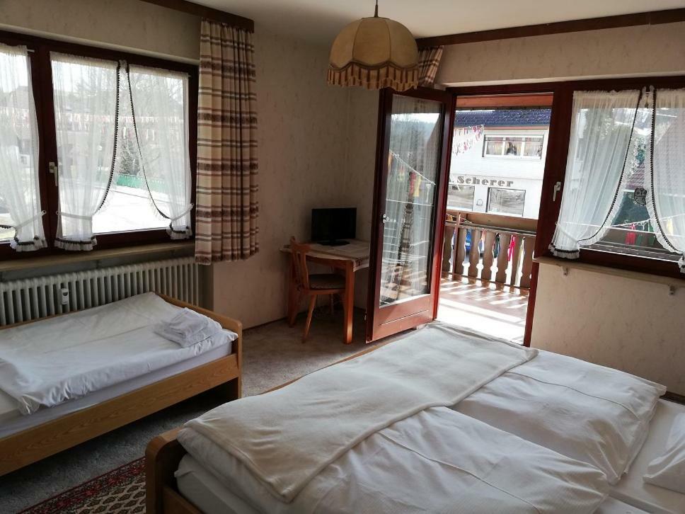 Hotel-Pension Zum Bierhaus Roetenbach  Екстер'єр фото